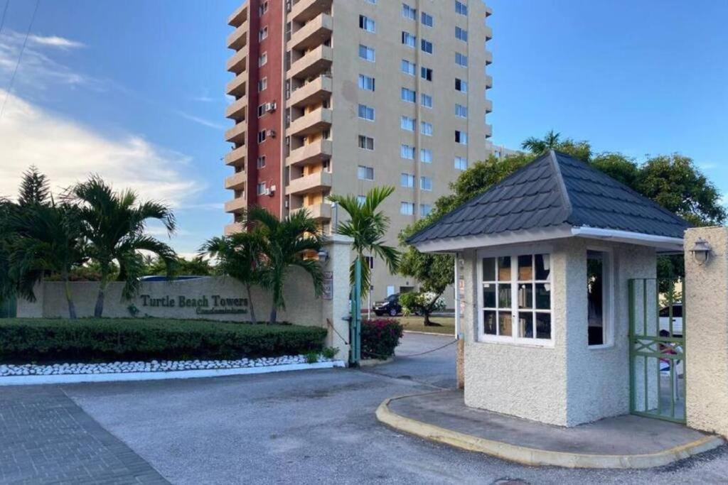 Millie'S Paradise - Bay Beach Ocho Rios Exterior photo